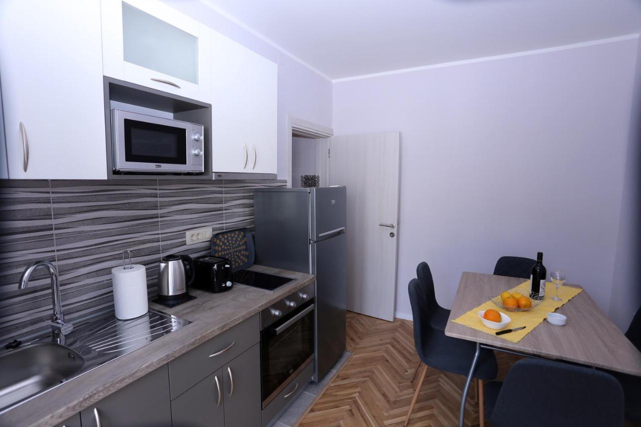 Tamaris Apartmani Herceg Novi Buitenkant foto