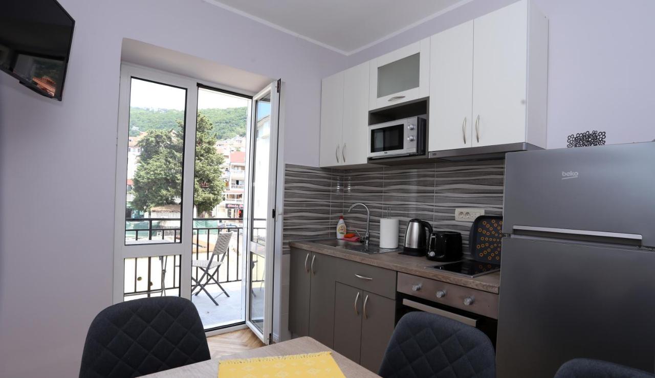 Tamaris Apartmani Herceg Novi Buitenkant foto