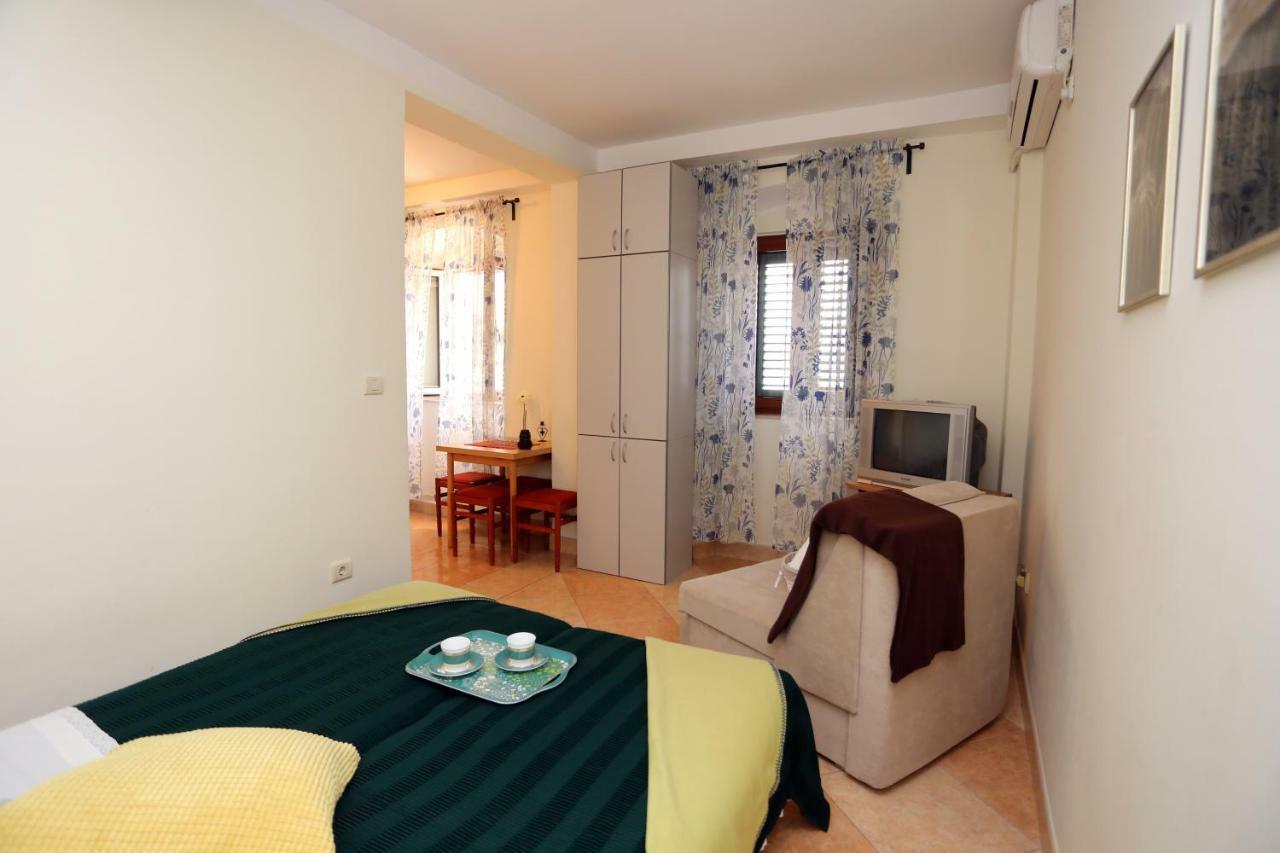 Tamaris Apartmani Herceg Novi Buitenkant foto